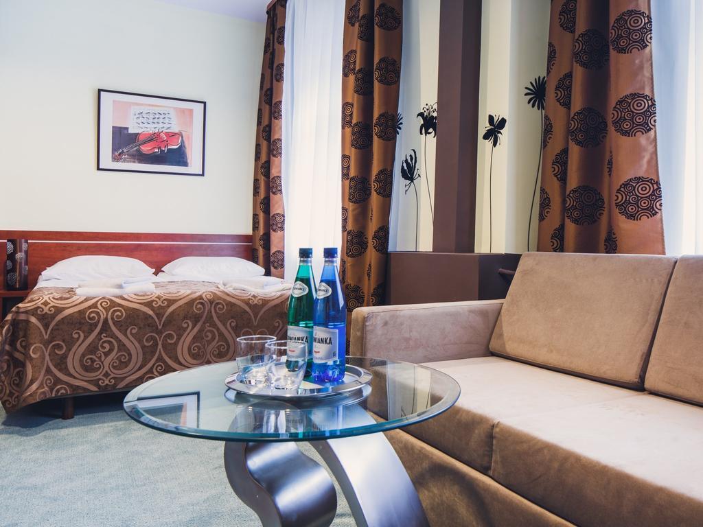 Hotel Chmielna Varšava Exteriér fotografie